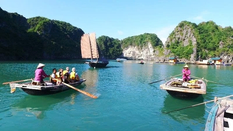 HƯỚNG DẪN DU LỊCH HẠ LONG 3 NGÀY 2 ĐÊM: VUI CHƠI TỚI BẾN, ẨM THỰC NO NÊ