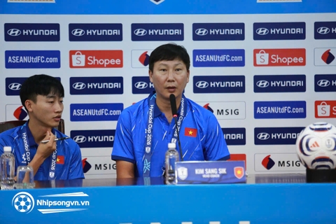 HLV Kim Sang Sik trước trận gặp Campuchia: 
