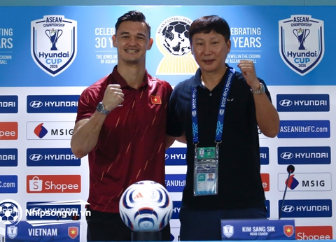 HLV Kim Sang-sik: Patrik Lê Giang đã cứu Việt Nam khỏi 2-3 bàn thua