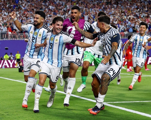 Argentina hiên ngang tiến vào Bán kết sau khi đánh bại Thụy Sĩ