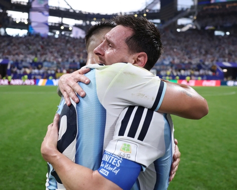 Màn Thoát Hiểm Thần Kỳ: Messi Rơi Lệ, Argentina Ngược Dòng Điên Rồ Hạ Gục Ai Cập