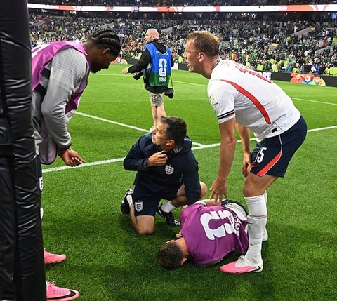 Jordan Henderson chia tay World Cup 2026 vì chấn thương hy hữu