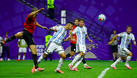 Argentina ngược dòng không tưởng trước Ai Cập: Đẳng cấp của nhà vô địch và bài học đắt giá cho đại diện châu Phi