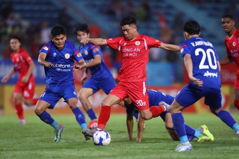 V.League 1 2025/26: Hà Tĩnh quật ngã Hà Nội, Nam Định và HAGL chia điểm kịch tính