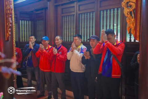 Hội Cổ Động Viên Bắc Ninh FC: Tinh Thần Nhiệt Huyết, Sự Cống Hiến Không Mệt Mỏi.