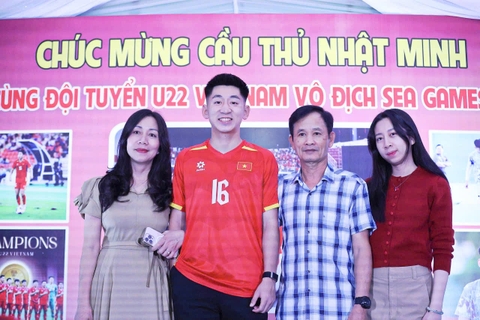 Nguyễn Nhật Minh – Số áo 16 và hành trình lặng thầm đưa U22 Việt Nam lên đỉnh SEA Games 33