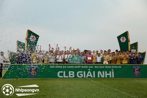 BẮC NINH FC – MÙA GIẢI CỦA NHỮNG NGƯỜI DÁM MƠ VÀ DÁM BIẾN GIẤC MƠ THÀNH HIỆN THỰC