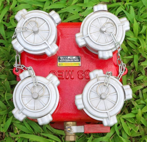 Họng tiếp nước chữa cháy 4 cửa