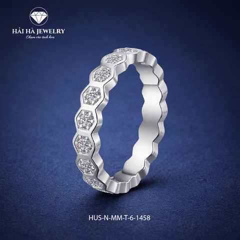 Nhẫn viền đá lục giác – Nhịp gắn kết có trật tự | Hải Hà Jewelry