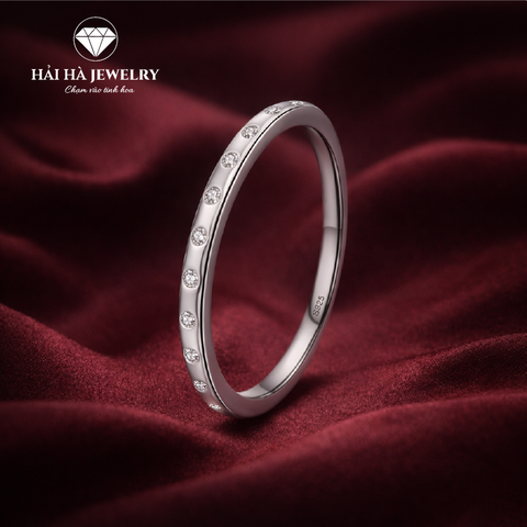 Nhẫn moissanite rải điểm – Ánh sáng lặng lẽ bên trong | Hải Hà Jewelry