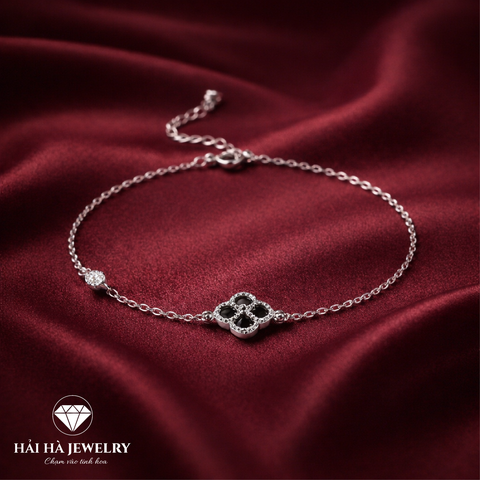 Vòng tay cỏ bốn lá tinh giản – Bình yên từ những điều nhỏ bé | Hải Hà Jewelry