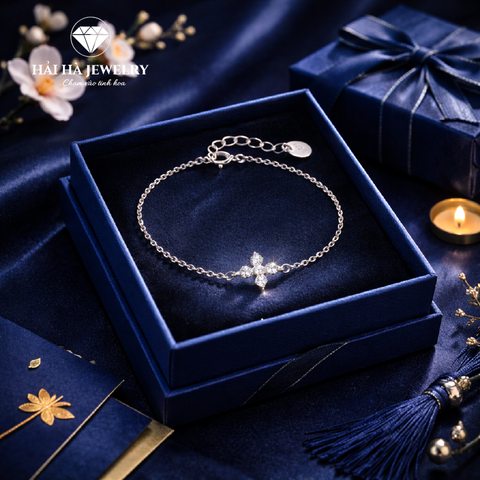 Vòng tay thánh giá nhỏ – Niềm tin ở lại rất khẽ | Hải Hà Jewelry