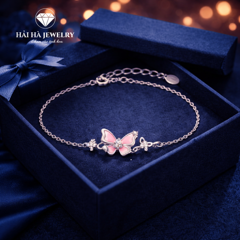 Vòng tay cánh bướm hồng – Dịu dàng khi đủ lớn | Hải Hà Jewelry