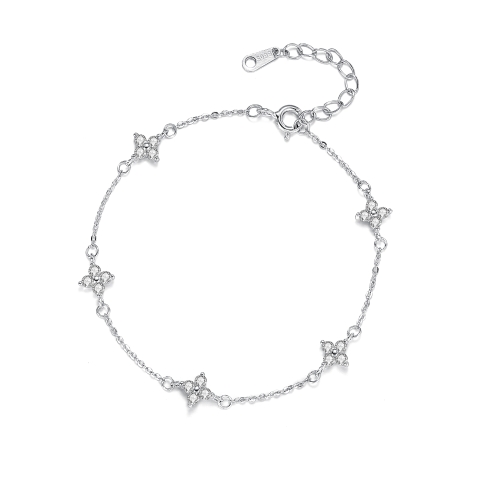 Vòng tay hoa bạc đính đá – Vẻ đẹp lặng lẽ của những điều bền lâu | Hải Hà Jewelry