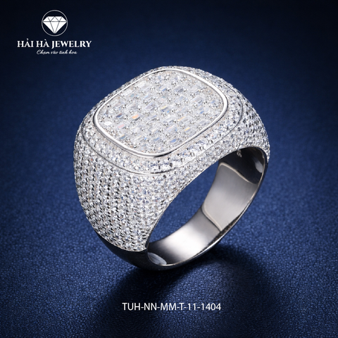 Nhẫn nam dáng khối mặt tròn – Khoảng lặng của một niềm tin đã vững | Hải Hà Jewelry