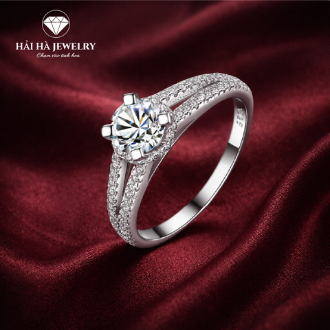 Nhẫn nữ bạc 925 đính kim cương Moissanite 0,8 Carat
