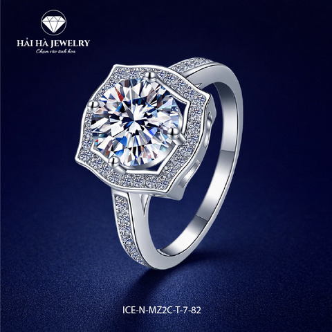 Nhẫn nữ bạc 925 moissanite 2 carat halo viền gợn sóng – thân nửa đính đá
