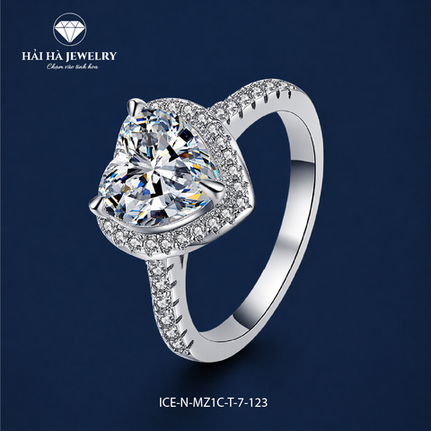 Nhẫn nữ bạc 925 đính moissanite dáng trái tim – halo bao quanh, thân pavé tinh xảo