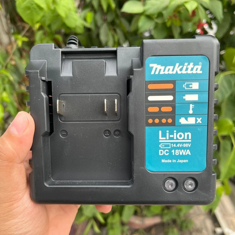 Sạc Pin Máy Khoan, Đế Sạc Pin 21v - Chân Pin Phổ Thông m21 khoảng Cách Chân Pin 4cm Sạc Makita, Dewalt