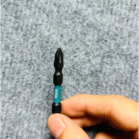 Mũi Bắt Vít 2 Đầu PH2x65mm TOTAL Có Từ, Thép S2 TACIM16PH233