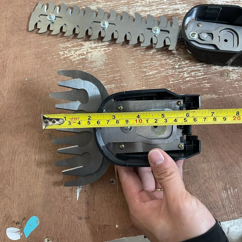 Lưỡi cắt thay thế cho máy cắt tỉa hàng rào cầm tay chạy pin KUTAN