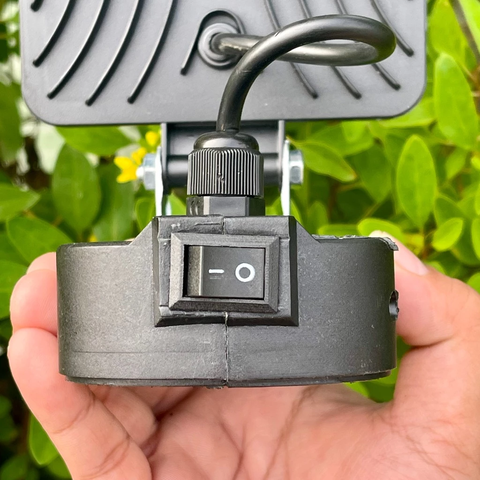 Thân Đèn Pin 16 LED Dùng Pin MAKITA Sử Dụng Pin Máy Công Cụ [KHÔNG KÈM PIN]