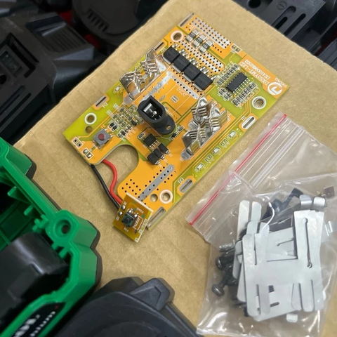 Vỏ - Mạch Pin Chân Phổ Thông 5s2p 10 Cell Vỏ XANH LÁ, Vỏ Pin Chân Phổ Thông M21 Chống Sốc Mạch 90A KHÔNG KÈM CELL PIN