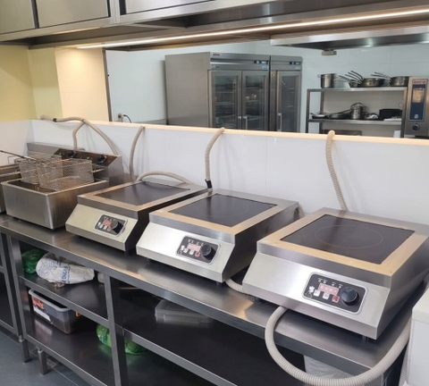 Bếp từ công nghiệp Fuger FG 775B Plus 5000W – IGBT Đức kép – Sôi liu riu – Bản Plus 2025