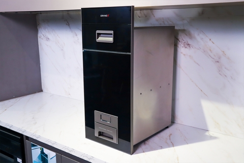 Thùng gạo GrandX XR.G302B nút nhấn 25kg mặt kính cường lực