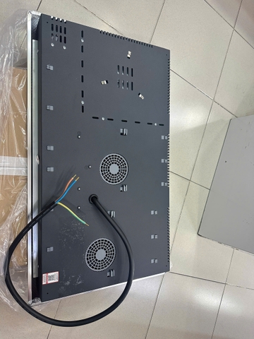 Bếp 3 Vùng Nấu Canzy CZ 032T - 2 Từ 1 Hồng Ngoại Inverter