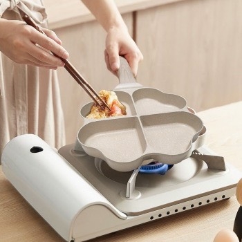 CHẢO CHỐNG DÍNH 4 NGĂN TRÁI TIM XỊN(14)