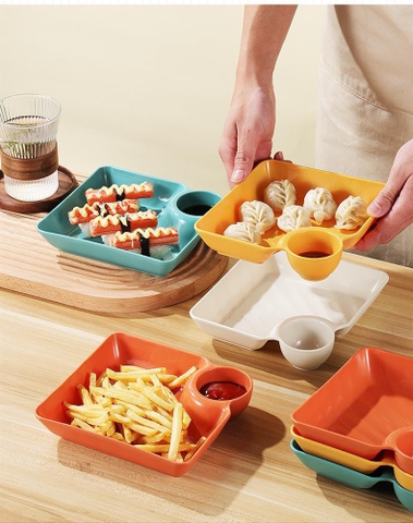 Dĩa Đựng Thức Ăn Có Ngăn Để Nước Chấm (2)