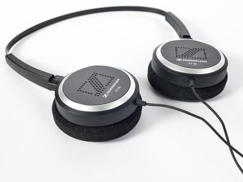 Tai nghe Sennheiser PX 88 màu đen