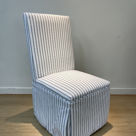 OUTLET - GHẾ TUỒN TUỘT