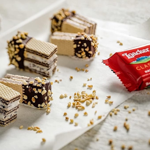 Bánh xốp Socola hạt dẻ Loacker Milky  Minis Chocolate Bag 800g mix 3 vị socola hạt dẻ, socola đen và socola vị vani  80 gói nhỏ