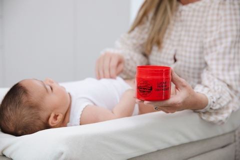 Kem đa năng Lucas Papaw Ointment chiết xuất đu đủ hỗ trợ làm dịu da hộp 75g