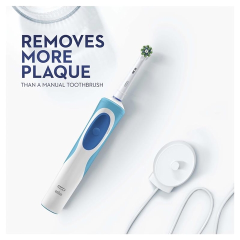 Bàn chải điện Oral B Vitality Plus Power Toothbrush Cross Action làm sạch mảng bám sâu trong từng kẽ răng