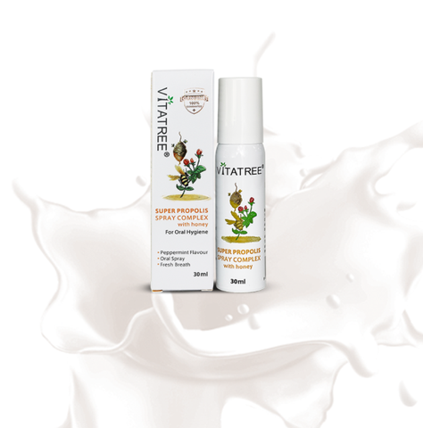 Xịt keo ong Vitatree Super Propolis Spray Complex With Manuka 15+ hỗ trợ giảm ho chai 30ml
