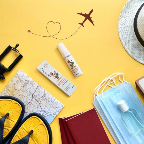 Xịt keo ong Vitatree Super Propolis Spray Complex With Manuka 15+ hỗ trợ giảm ho chai 30ml