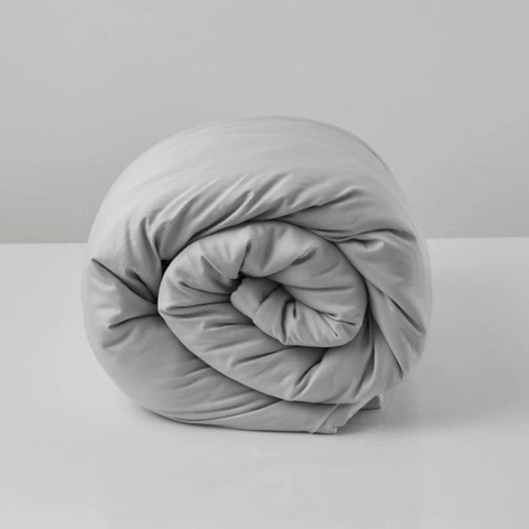 Chăn Mền Chần Bông Ice Silk Xám Man Mác Ấm Áp Nâng Niu Giấc Ngủ Của Bạn