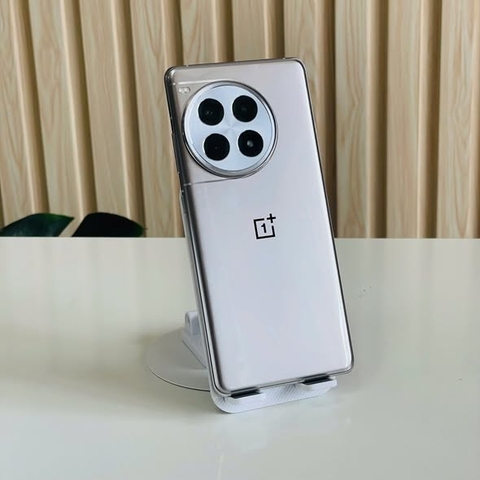 Oneplus ACE 3 Pro  12/256GB bạc gold Đẹp 98+ Pin 99%