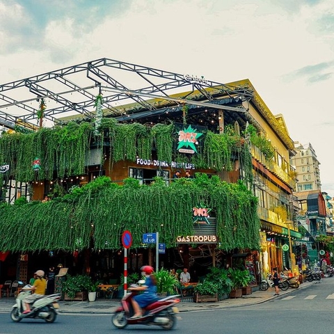 Top 10 place for motorcycle and scooter rental in hanoi