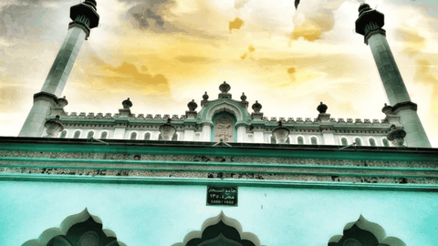 PRIVATE HALAL FULL-DAY TOUR: SAIGON HERITAGE & CU CHI TUNNELS (10 Pax)