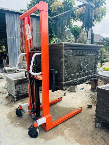 Xe nâng cao thuỷ lực TAYO Khung U 2T 1M6