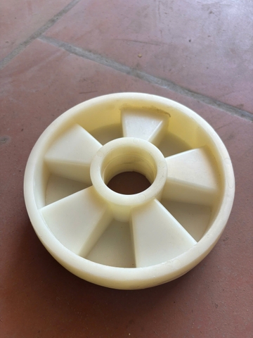 Bánh xe nhựa trắng to TAYO 180x50mm