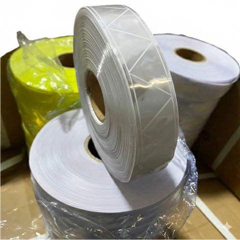 Cuộn Dây Phản Quang Nhựa Màu Trắng – Dày 0.35mm Khổ 3cm