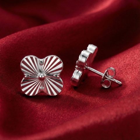 Bông tai thiết kế cỏ 4 lá vân ánh kim BN Jewelry (nhiều size)