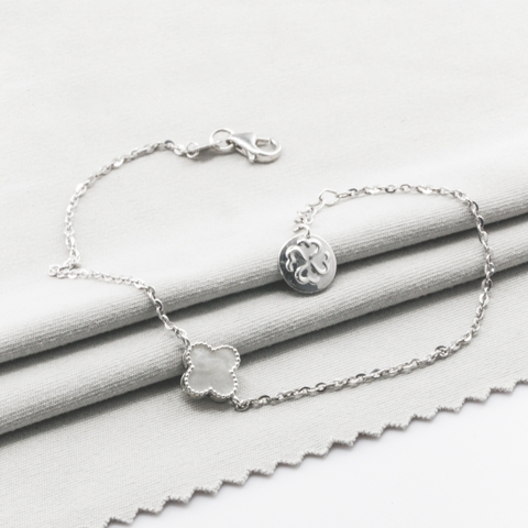 Lắc tay Bạch kim Platinum 10% charm cỏ 4 lá trắng viền bi BN JEWELRY | bản 8.0 ly - LTY1917_PT