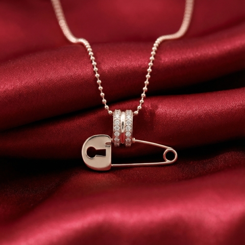 Mặt dây chuyền Safety Pin Lock đính đá moissanite BN JEWELRY