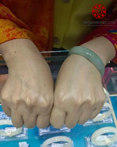 Lợi ích khi đeo vòng ngọc jade nguyên khối
